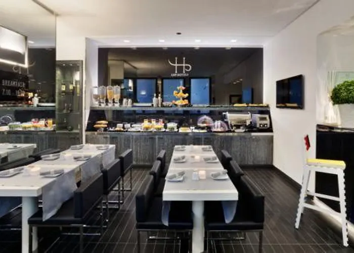 Lhp Hotel Napoleon